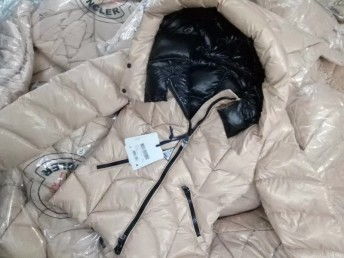 圖 提供廣東省東莞奢侈品牌代工廠原單產(chǎn)品批發(fā) 上海服裝 鞋帽 箱包